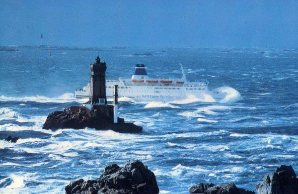 M/V Quiberon à la Pointe du Raz. En 1983.